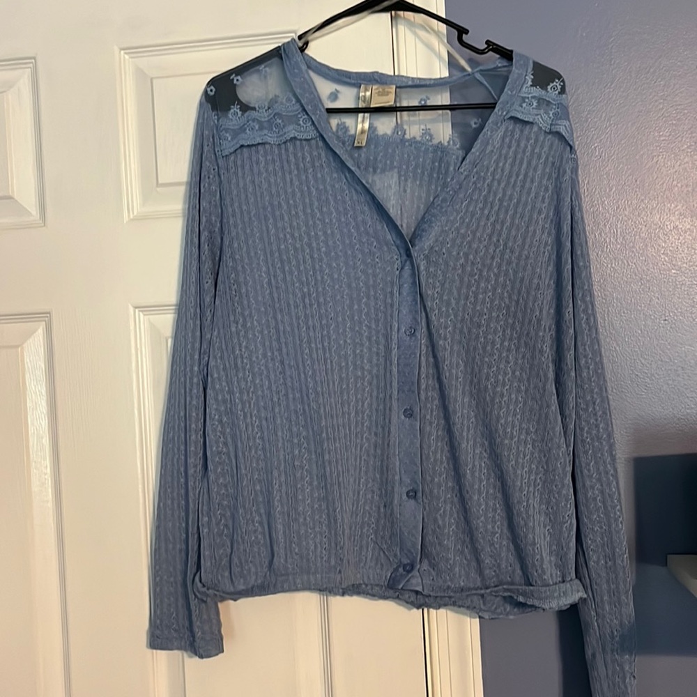 Women’s Lace Top
